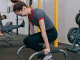 En guide til styrketræningsudstyr: Vælg de rigtige maskiner til muskler og styrke